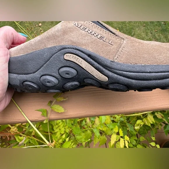 Merrell Women’s Taupe and Black Jungle slide Clogs - Picture 4 of 9